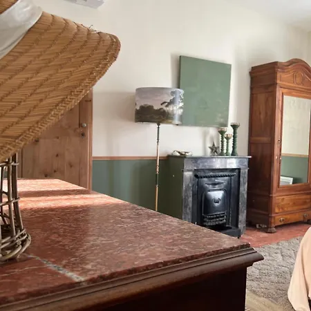 Maison Bis Homestay Roujan