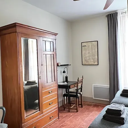 Maison Bis Homestay Roujan