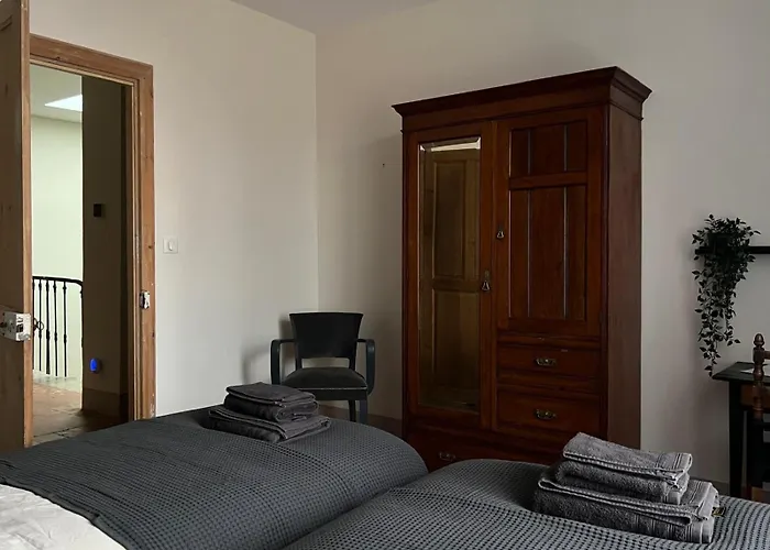 Maison Bis 民宿 Roujan